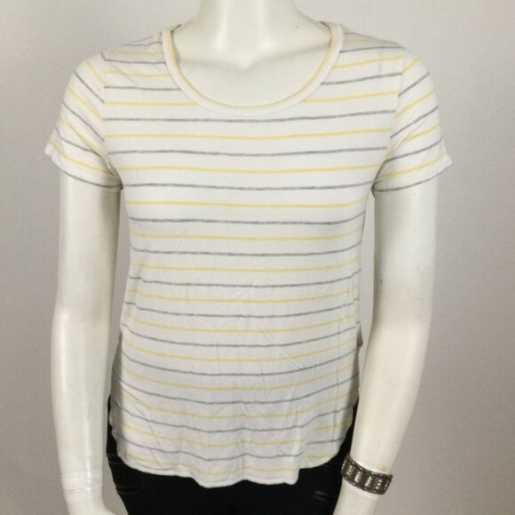 👛 (ANY 2$20) GENTLE FAWN Round Neck Short Sleeve Tee Shirt, High-Low - Picture 3 of 7